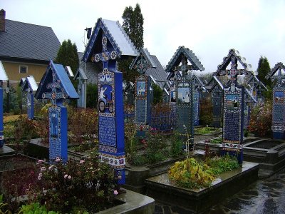 Веселое кладбище в Румынии